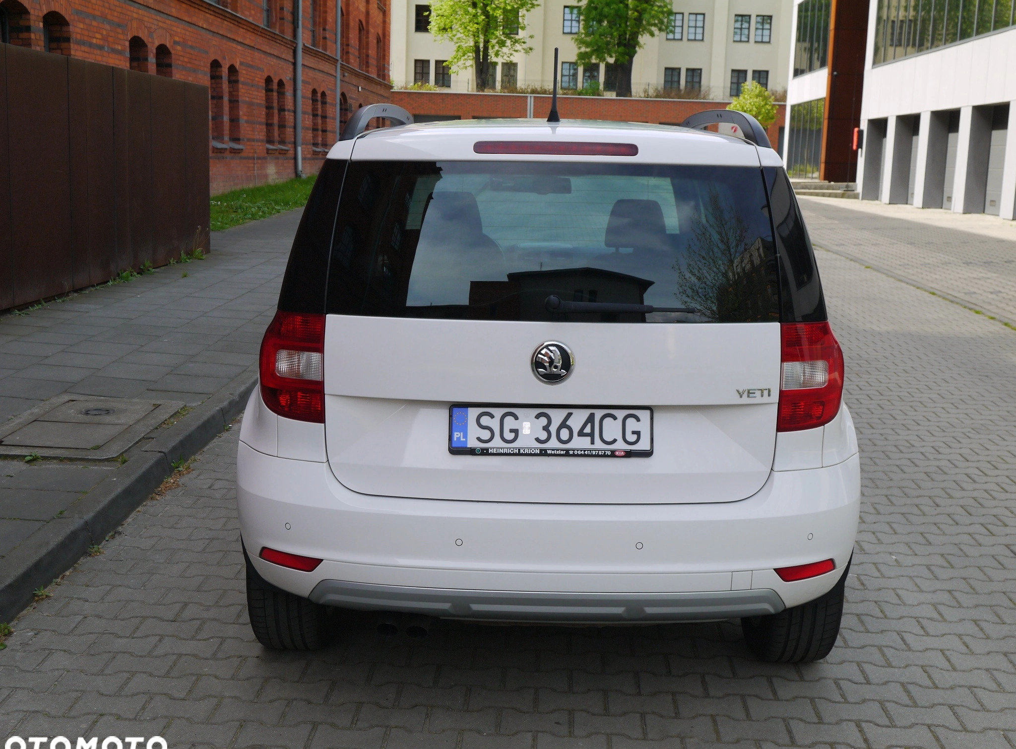 Skoda Yeti cena 39900 przebieg: 256000, rok produkcji 2014 z Gliwice małe 497